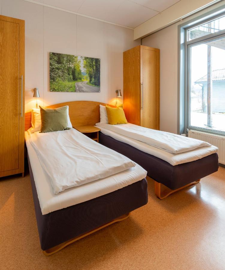 Vikingskipet Hotell ハーマル エクステリア 写真
